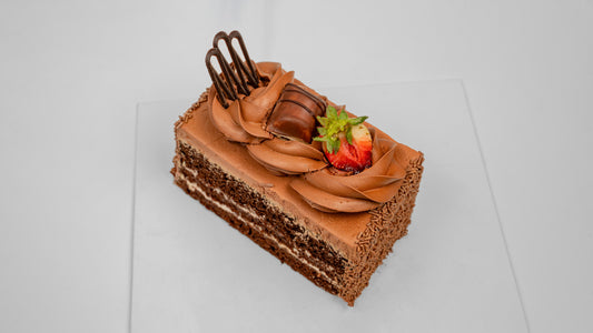 Bueno Cake Slice
