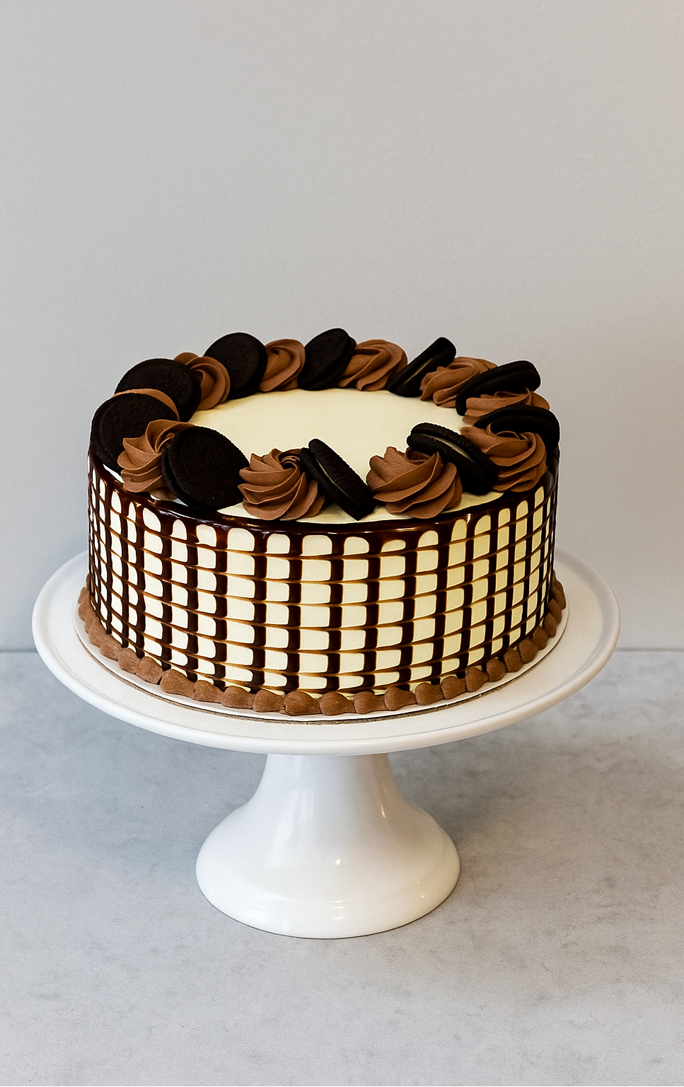 Brown Dripping Cake RND33