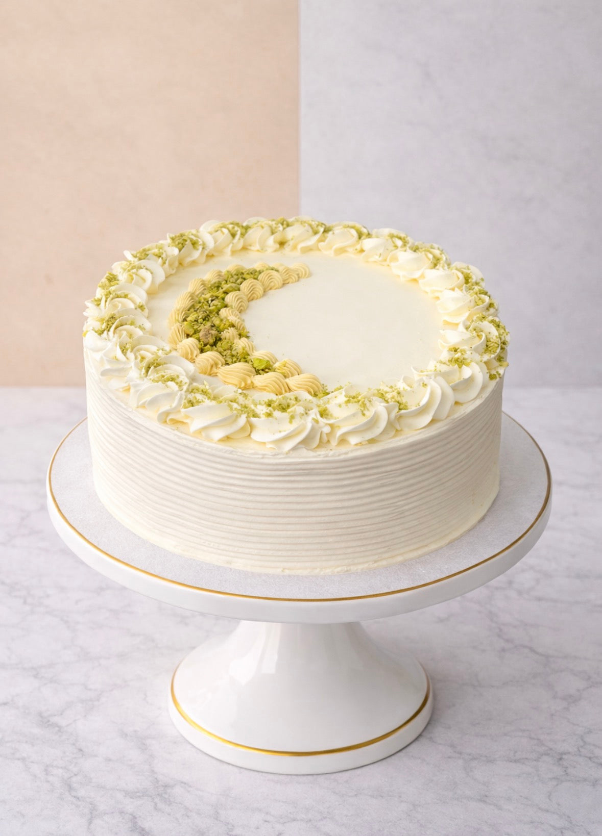 Elegant Eid Crescent Cake RND62