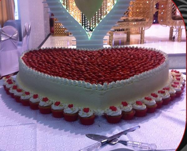 Gaint Heart Cake Style (W68)